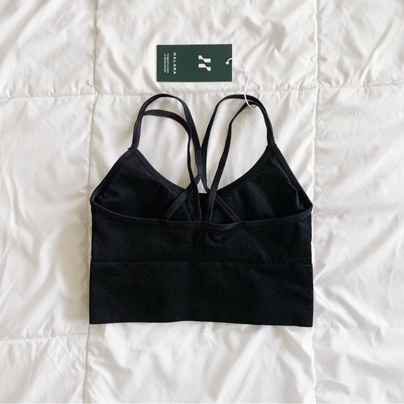 BNWT! HALARA! BLACK SEAMLESS FLOW LOW SUPPORT CRISSCROSS YOGA SPORTS BRA! - Picture 3 of 5
